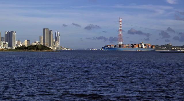 巴拿马这是想吃干抹净，不认账啊。巴拿马最高法院日前裁定取消香港长江和记实业集团旗