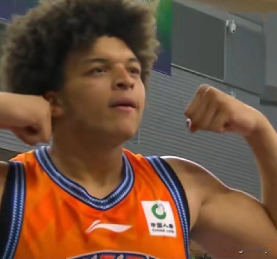 辽篮今晚客场战上海男篮
4月20日晚CBA常规赛第41轮继续进行，辽宁本钢男篮要