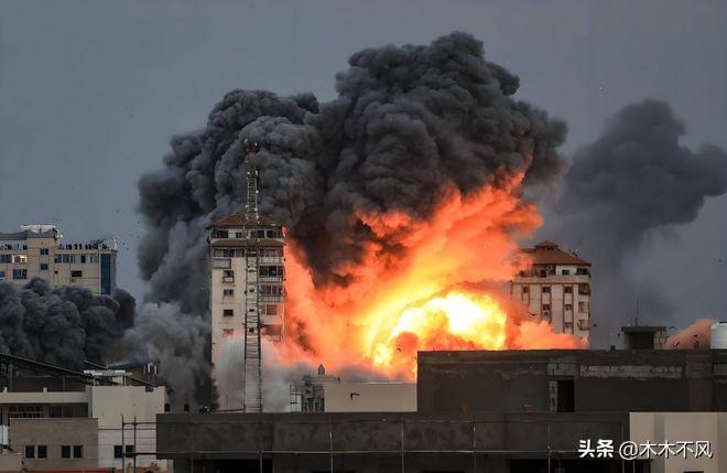 【美国炸水厂没人吱声，伊朗炸水厂全球炸锅，这个世界怎么了？】

美国炸了伊朗的海