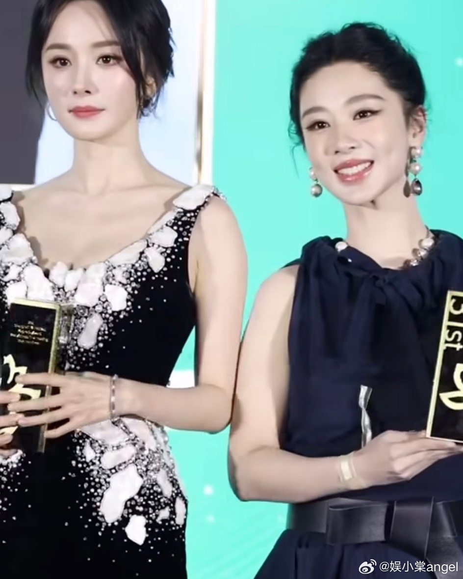 杨幂二次陪跑 回顾杨幂这个主流奖生涯时隔15年提名白玉兰视后最后遗憾离场，第一次