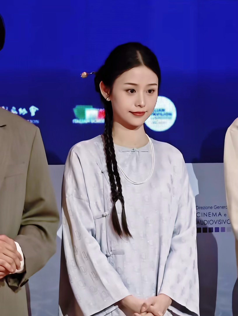 王晓慧复工上班王晓慧进妆路透 江南温婉大小姐在此刻具象化 ​​​