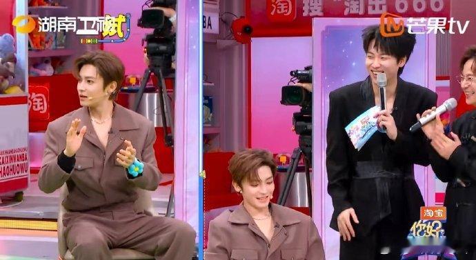 侯明昊努力半天白努力你好星期六侯明昊在节目里的表现太圈粉了，剑舞利落又帅气，还能