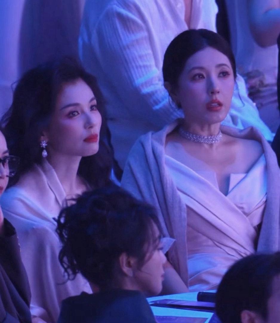 和曾黎 两位大美女同框实在太美啦！