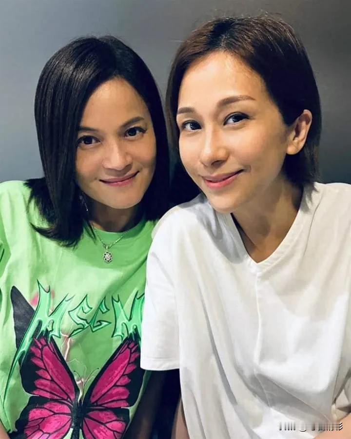 47歲文頌嫻與50歲凍齡女神同框！像吃了防腐劑，都嫁富豪當闊太