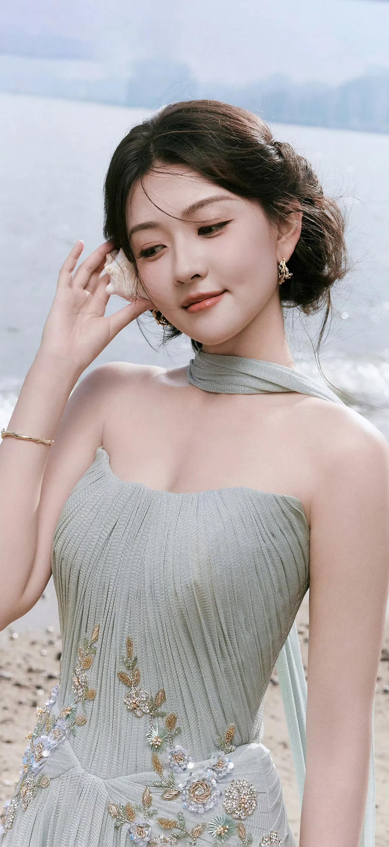 梁洁