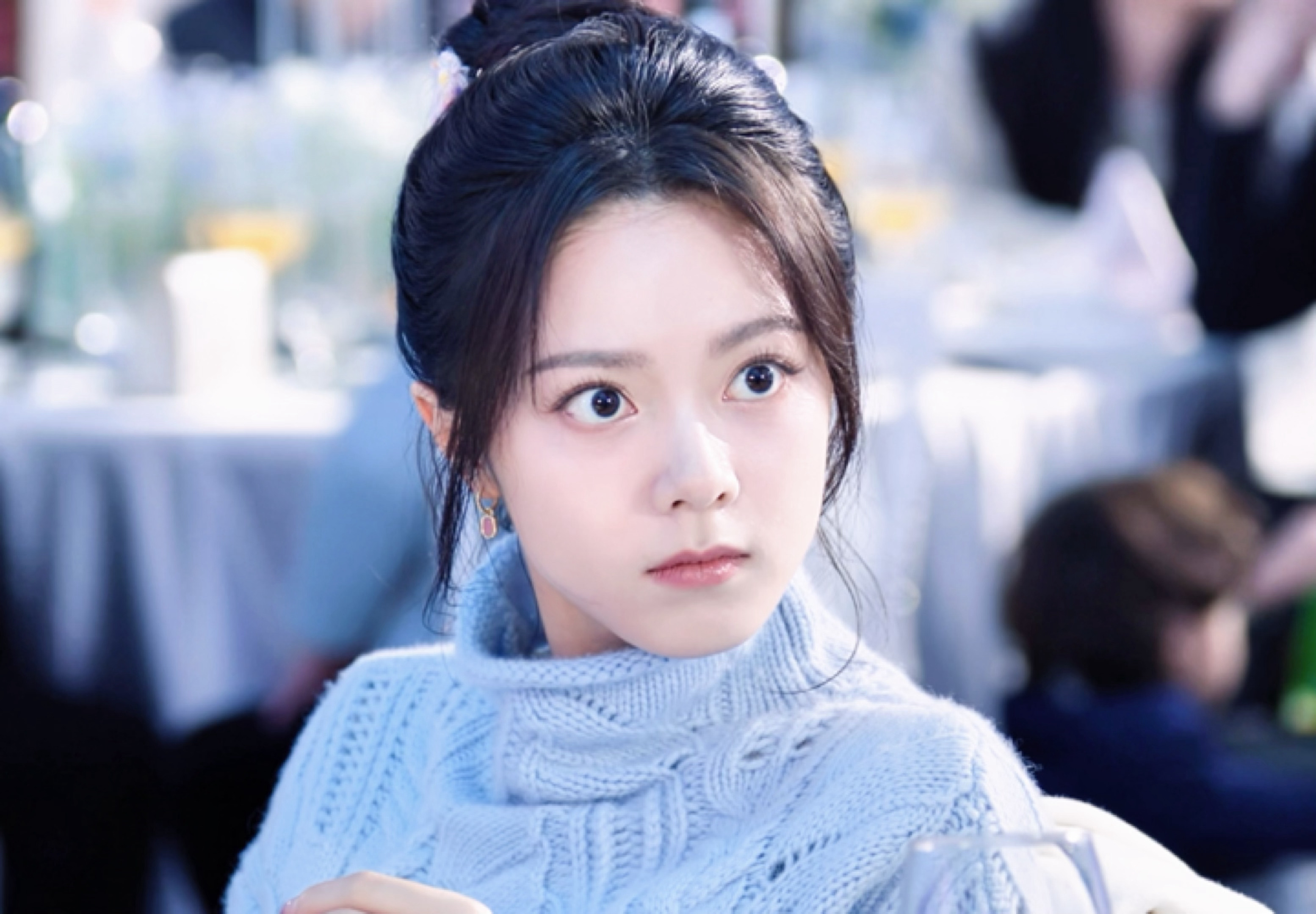 这套蓝皮肤🍉实在是太美萌了….啊啊啊小兔子我要揪你丸子头😽骄阳似我