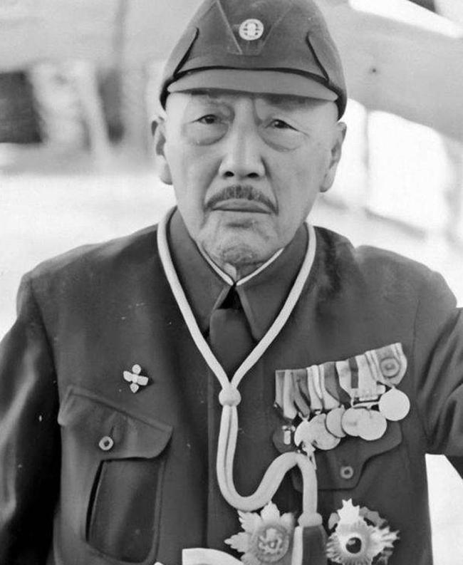 张景惠是满洲国总理满洲国二号人物。他1871年生于今辽宁省鞍山市台安县，原本是奉