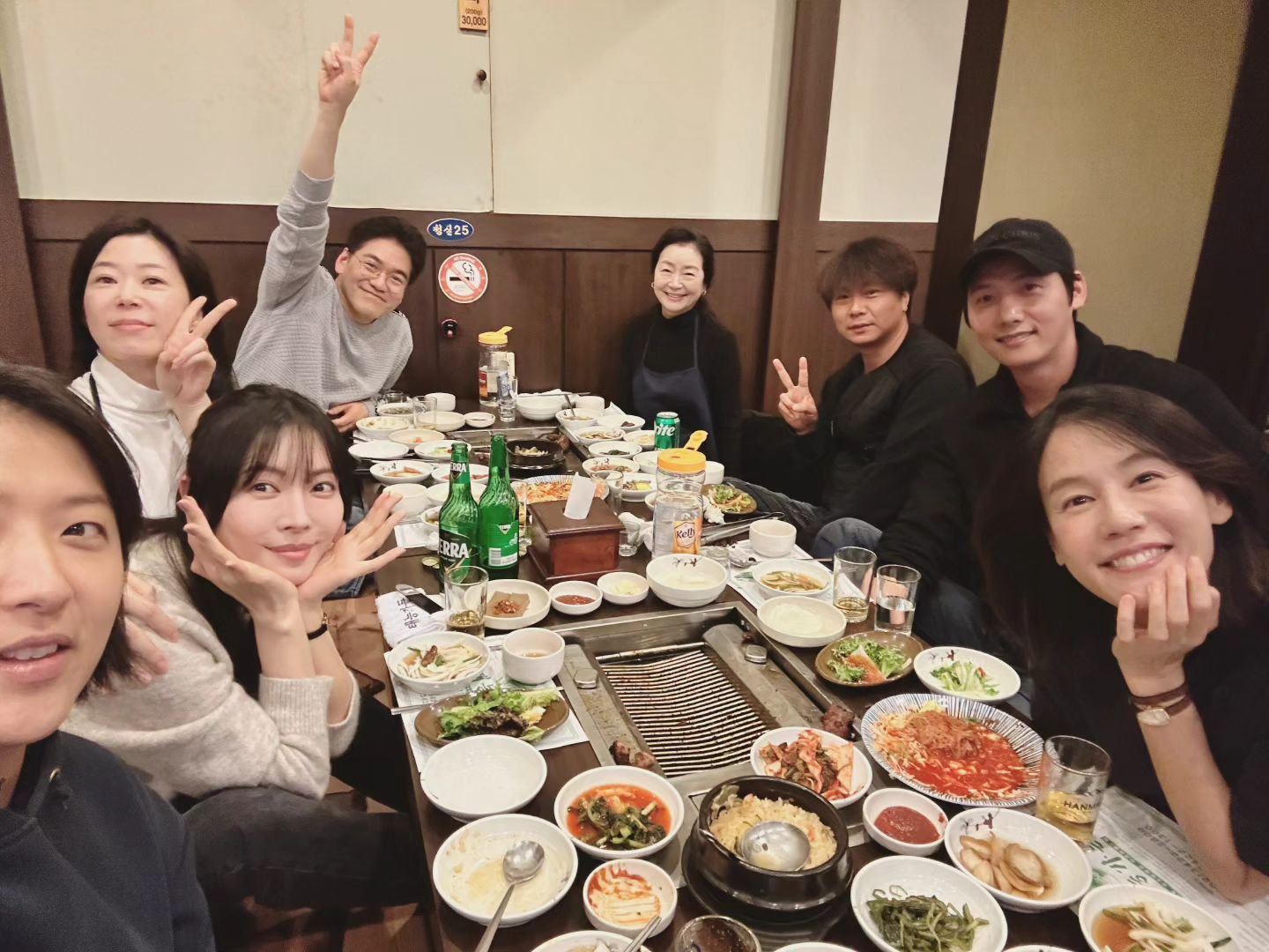 #金素妍[超话]#演员苏熙贞IG更新7年未变的家和万事成teamsysysy11