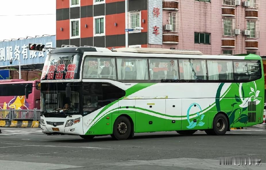 广东广州市曾经的省际长途线路（十五），不知还有多少在跑？
洪市—番禺
常宁—广州