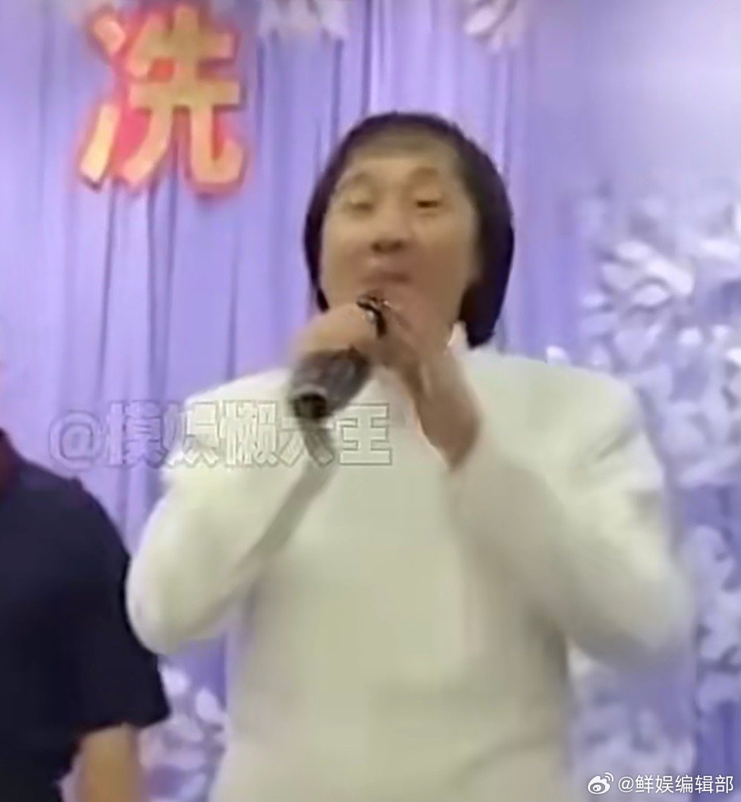 谁懂这个压迫感！采访采到黑帮老大了，气场扑面而来，隔着屏幕都有点紧张😱采访采到