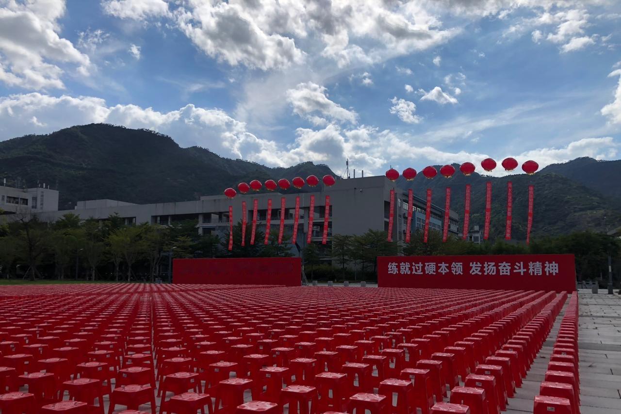 不知是什么原因，总觉得有些别扭？