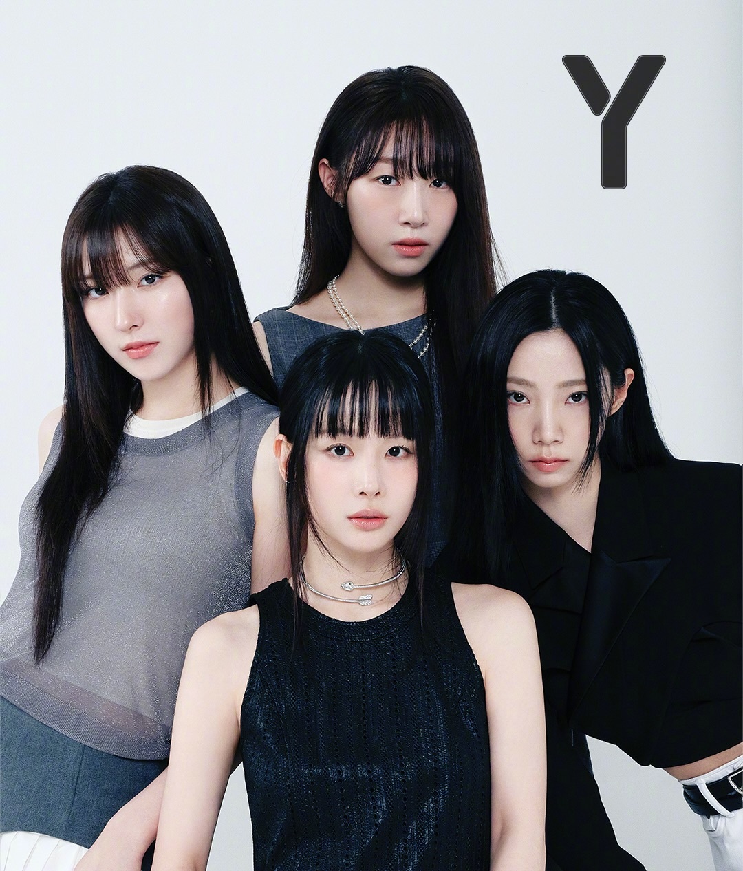 【Theqoo】宇宙少女Y Magazine团体画报.jpg 宇宙少女