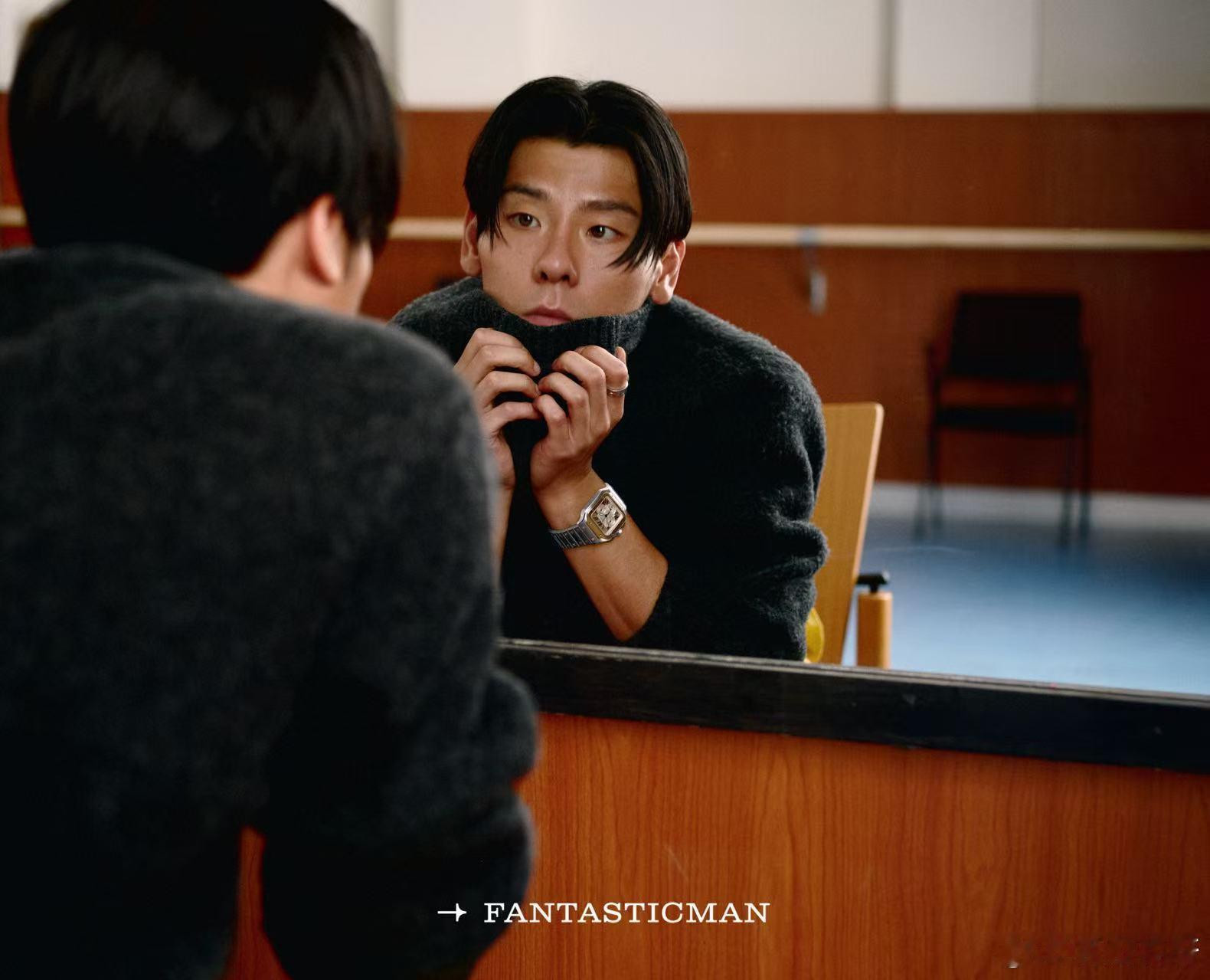 又一个可塑性超强的演员，蒋奇明登上《Fantastic Man》六月刊，佩戴卡地