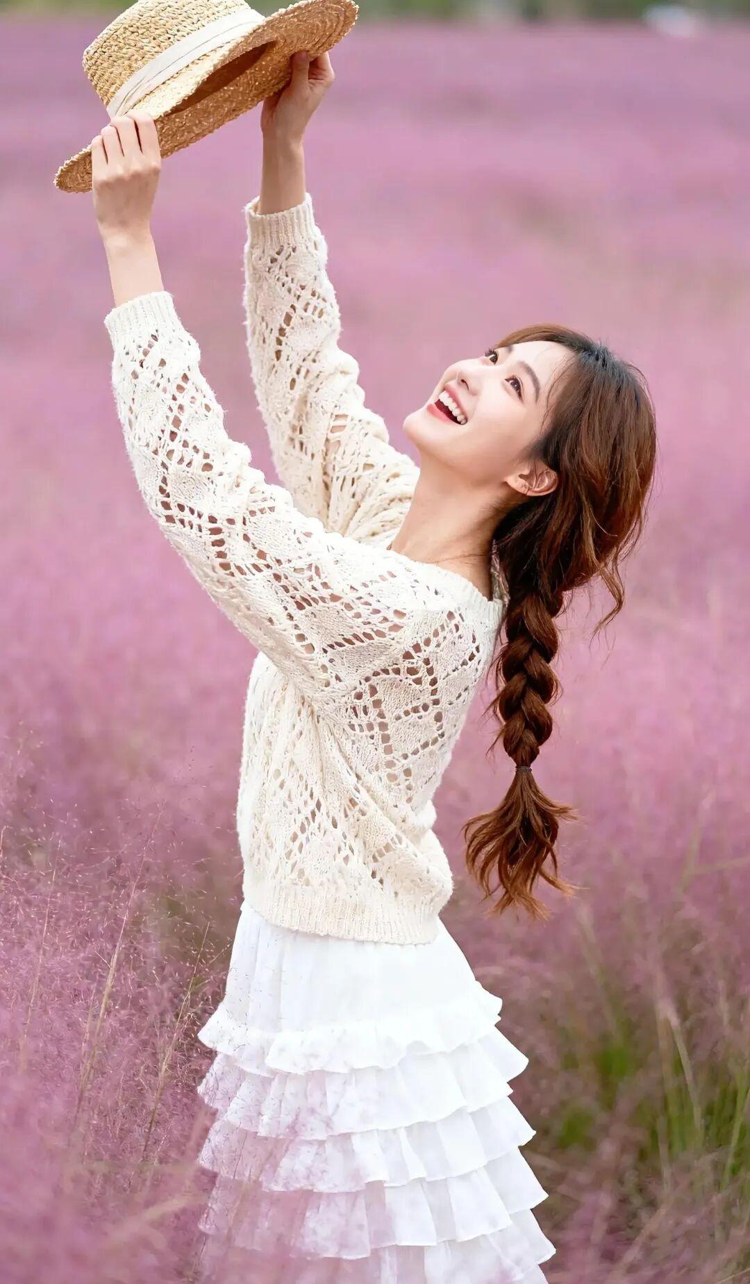 真正的成长，是接纳自己的不完美，然后努力去变得更好。不必追求完美无缺，每个人都有