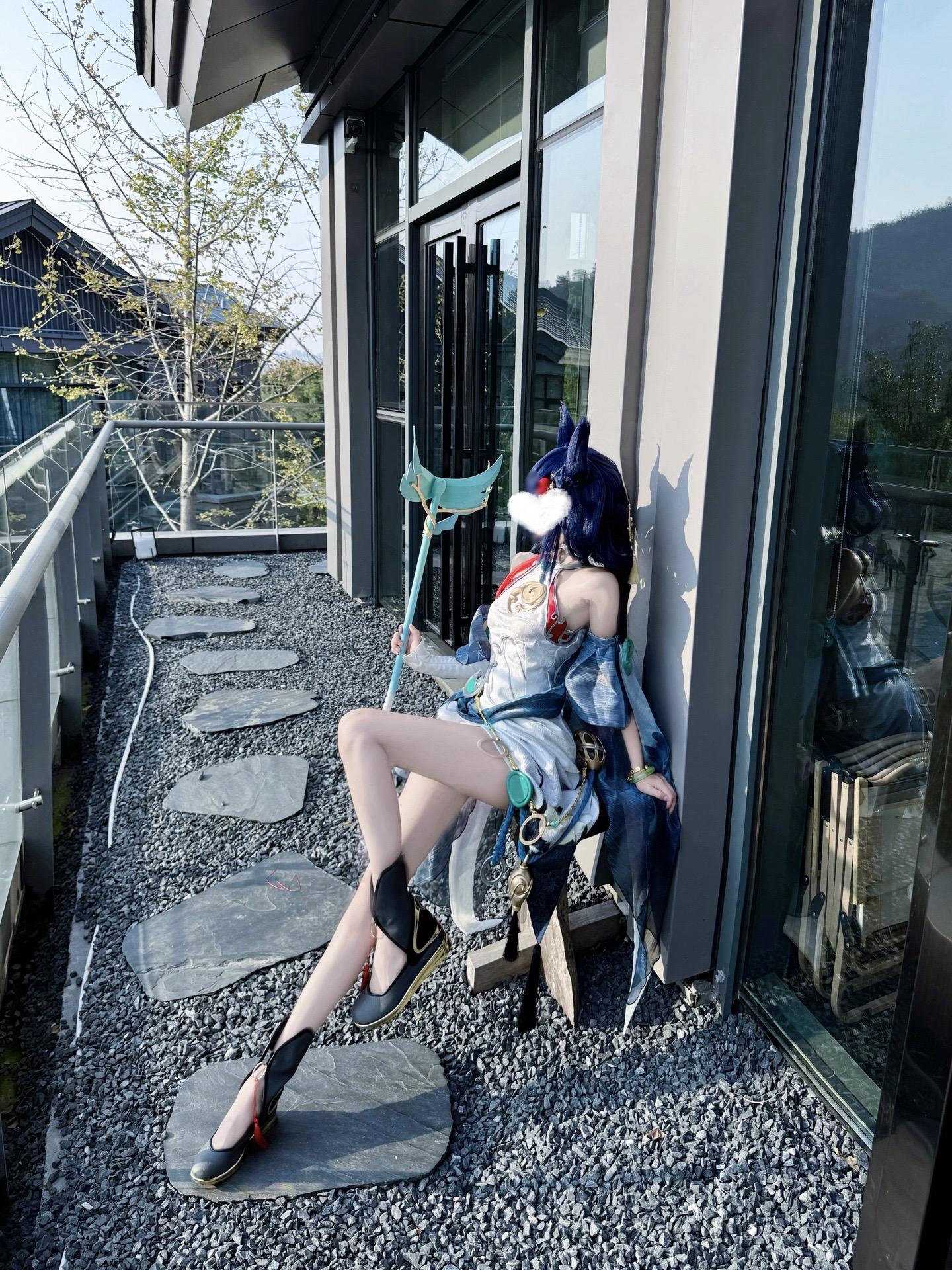 最喜欢玩公孙离的了离恨烟