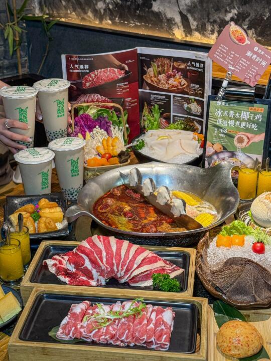 值得n刷的火锅店…椰子鸡鸳鸯锅敲好吃