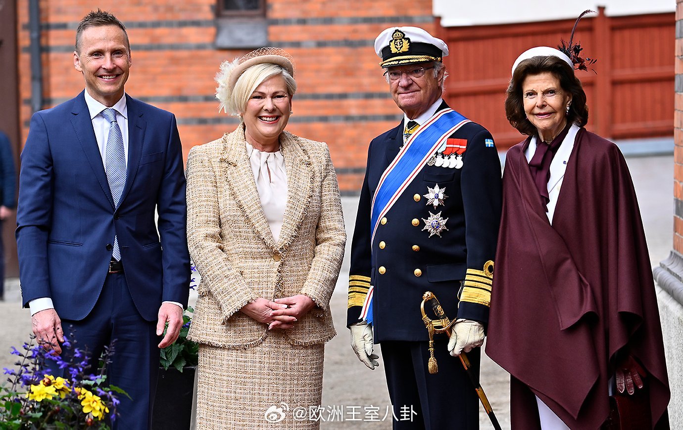 5.6 冰岛国事访问瑞典，第一天。西尔维娅白色裤装来自Georg et Aren