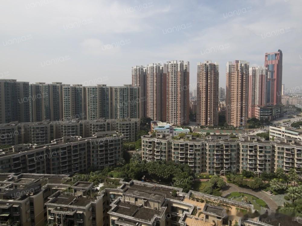 从4.2万跌到2.2万，荔湾标杆逸彩庭园也扛不住了

新世界逸彩庭园，荔湾滘口曾