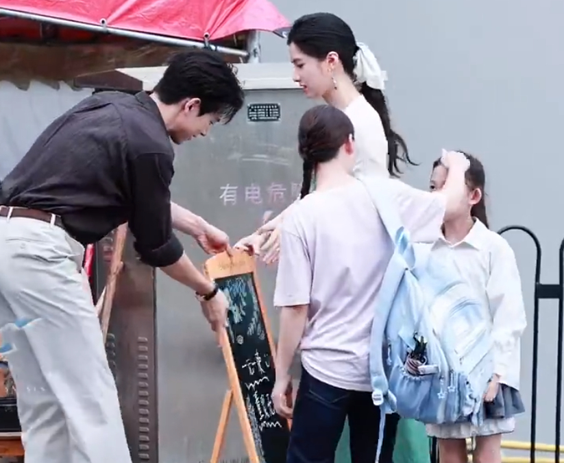 李现张婧仪家属感李现张婧仪婚后感 李现张婧仪家属感，李现张婧仪婚后感，咱就说这段