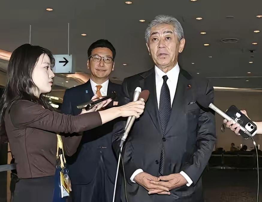 日本前外相岩屋毅还算是一位比较理性务实的政治人物。
        9月27日，
