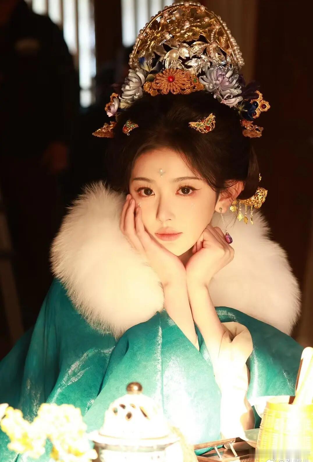 《逐玉》：孔雪儿演绎俞浅浅，古偶女掌柜的高光时刻《逐玉》双平台霸榜，热度居高不下