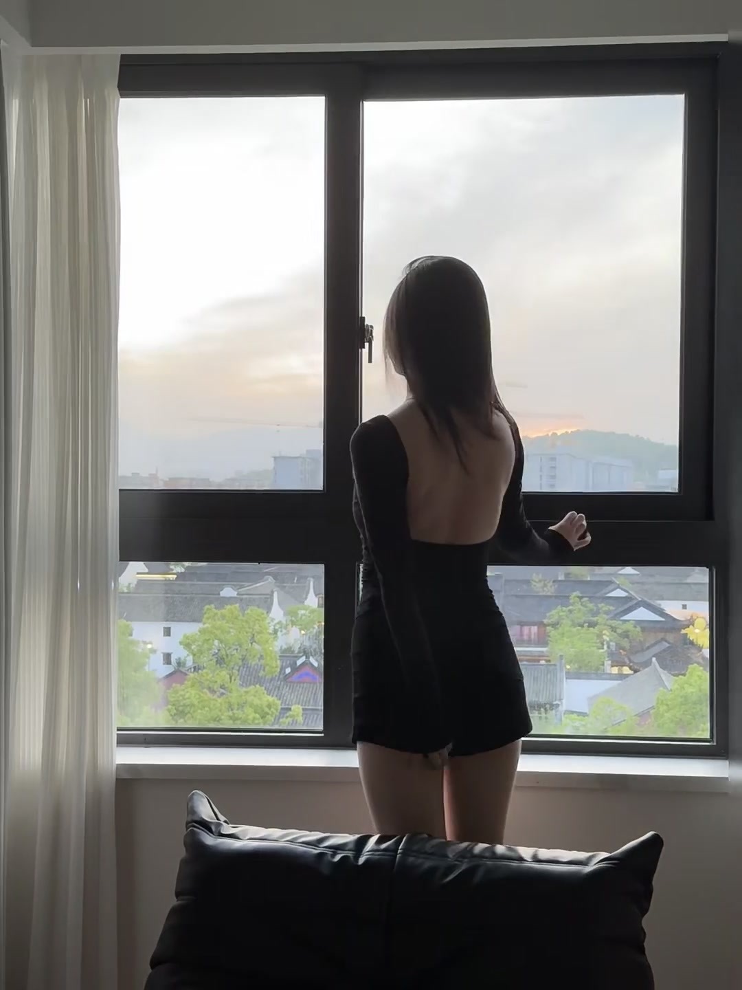 起来会给陌生人发自拍吗  