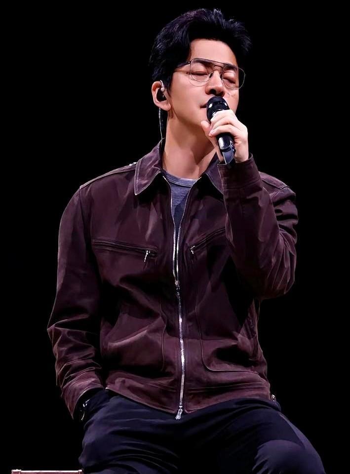 清华博士天天浇花喝茶，可惜了？
明眼人都看得出来，这才是人生最成功的一次“风投”