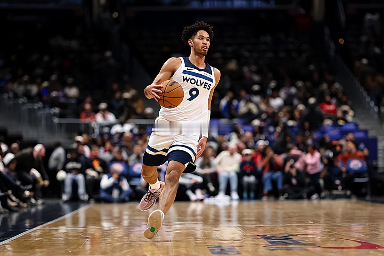 根据The Athletic驻明尼苏达森林狼记者Jon Krawczynsk的消