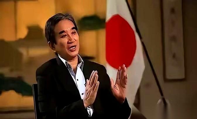 “中国强盛时要忍耐，中国衰落时，再给予致命一击。”
这话，是日本驻我们这儿的大使