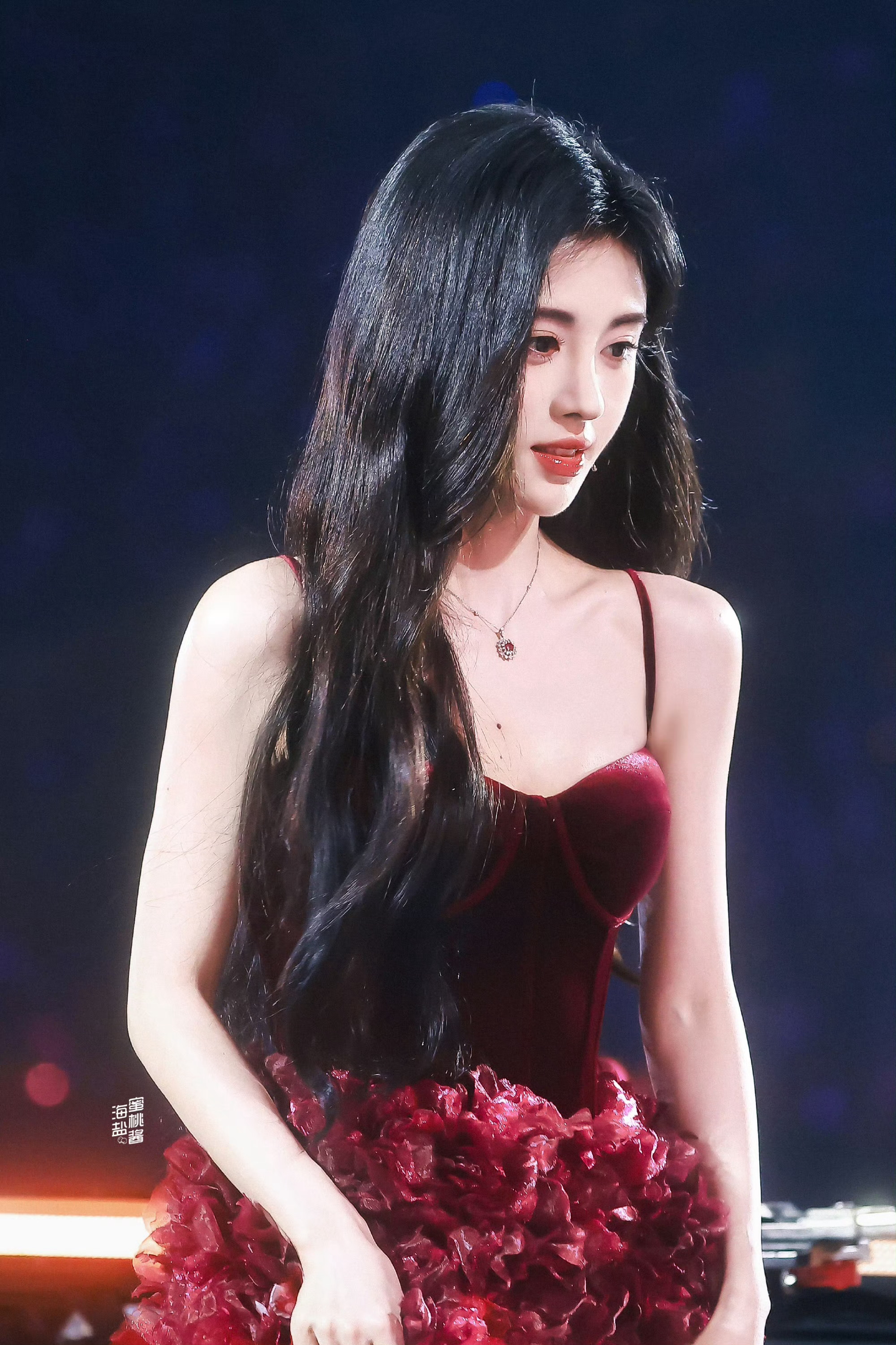 jjy鞠婧祎jjy鞠婧祎苏绿夏永恒不变的依旧是那位热爱音乐的少年,而我恰好一直是