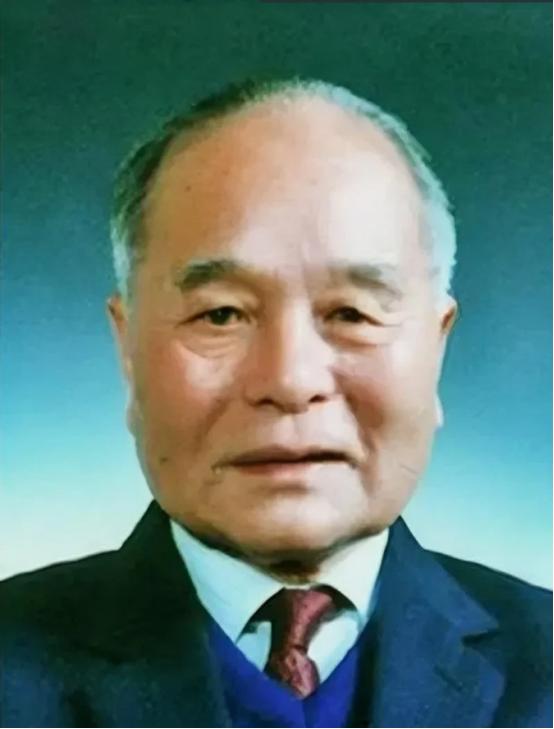 泪目了！爱国教授郑强说过：“中国六大荣誉拿一个就不简单，就算把死了的人算上全中国