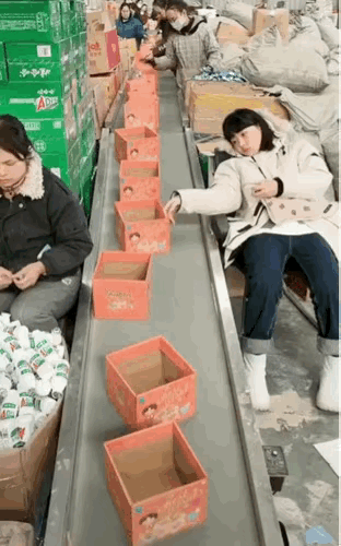这岗位一般不敢请假，请假了老板会发现有她没她都行，虽然这工作看起来很乏味和前途迷