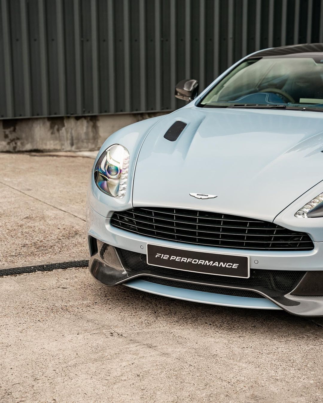阿斯顿·马丁 V12 Vanquish ​​​