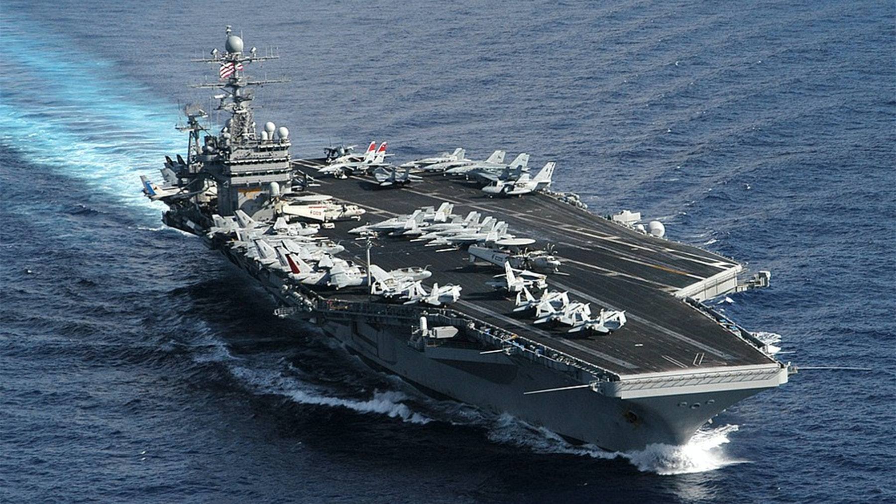 美国总统特朗普表示正考虑向中东增派第二支航母打击群，为与伊朗谈判失败后的军事行动