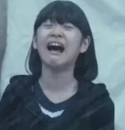 “这孩子，又瞎说！你这是性病，那个人是爷爷，怎么能把性病传染给你呢？”“我没瞎说