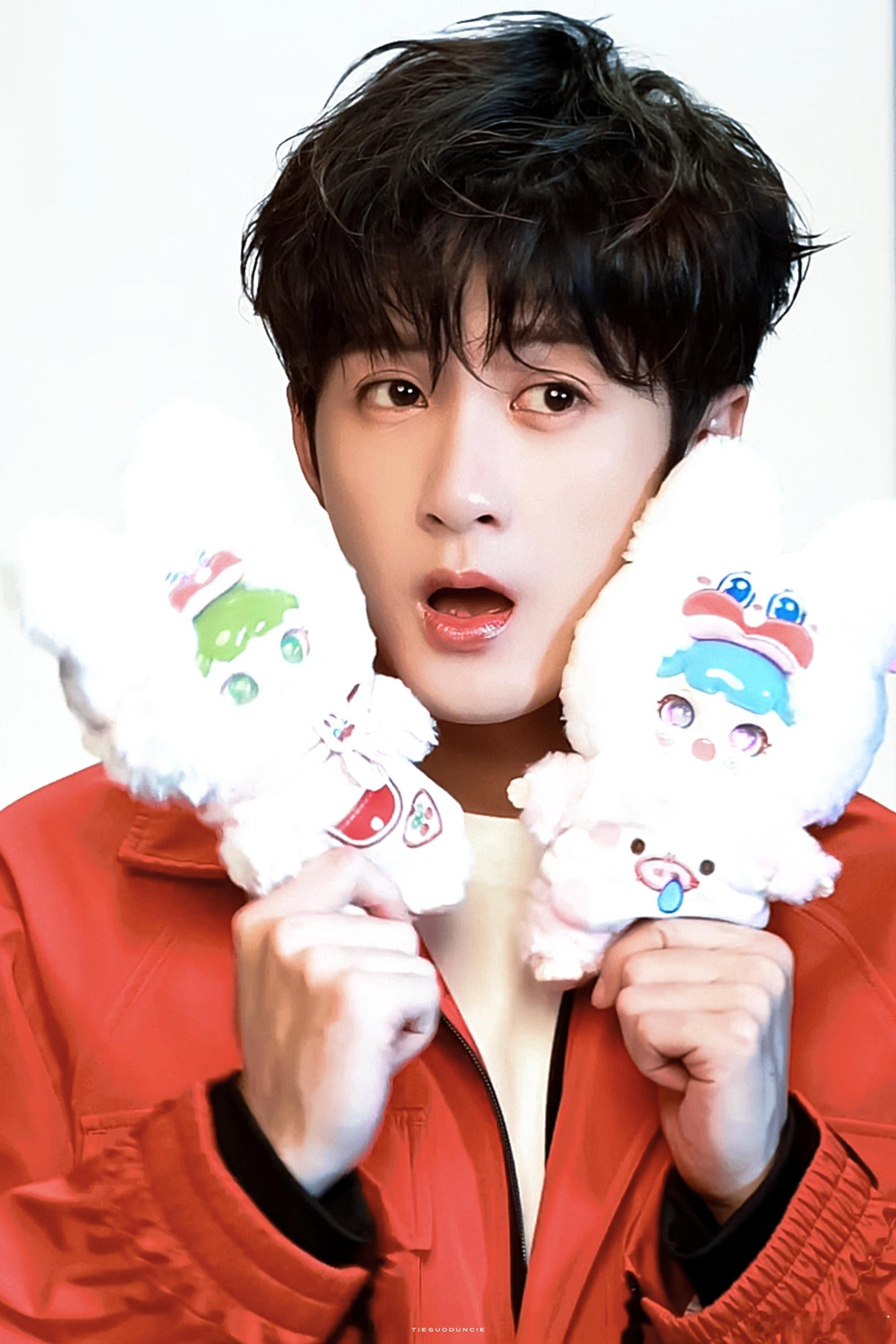 檀健次立牌吓人案檀健次好想来品牌代言人     天啊！这是谁家的小可爱檀咪兔兔，