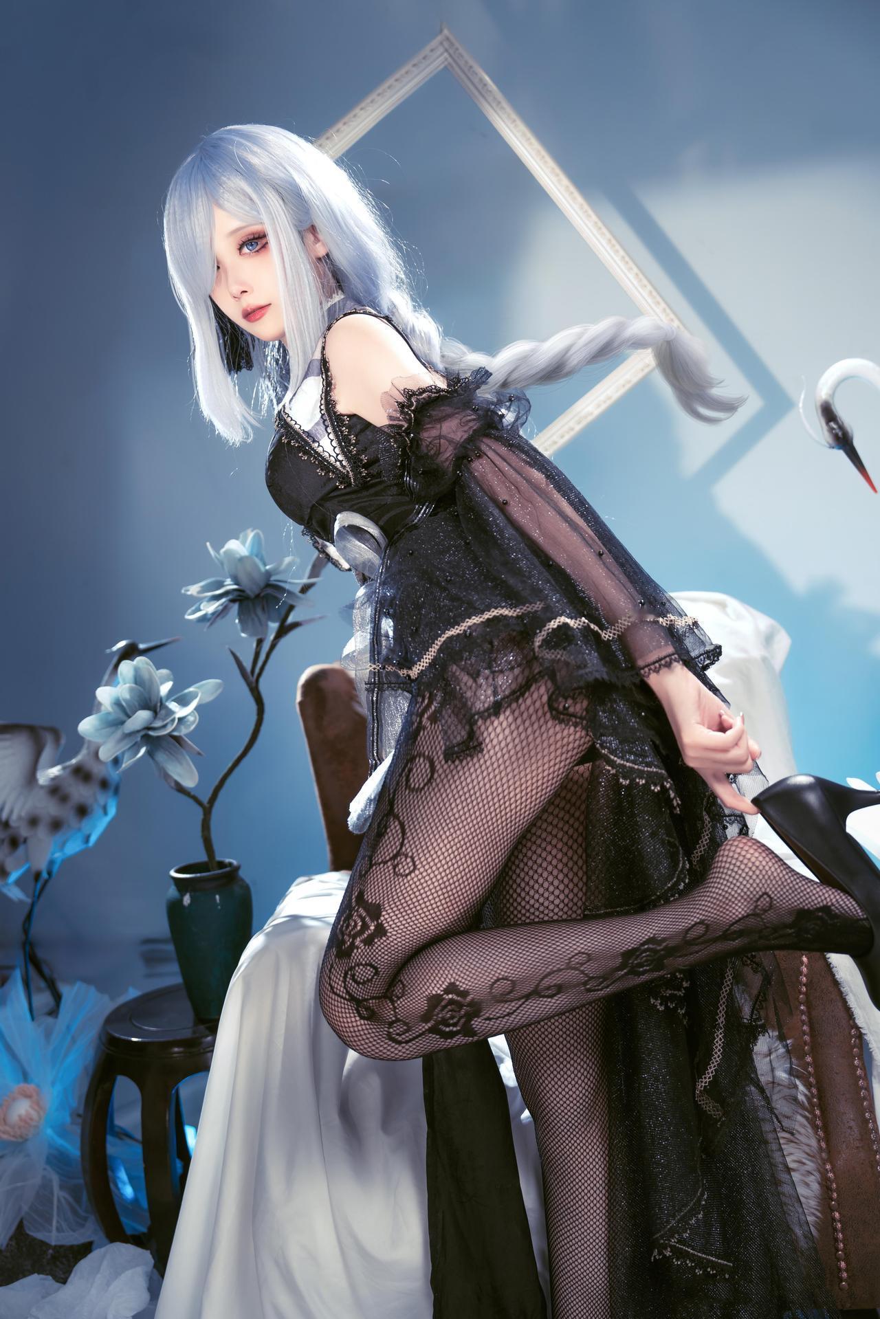 璃月留云门下申鹤！
COSER：秋楚楚不秃头#游戏##原神##二次元#