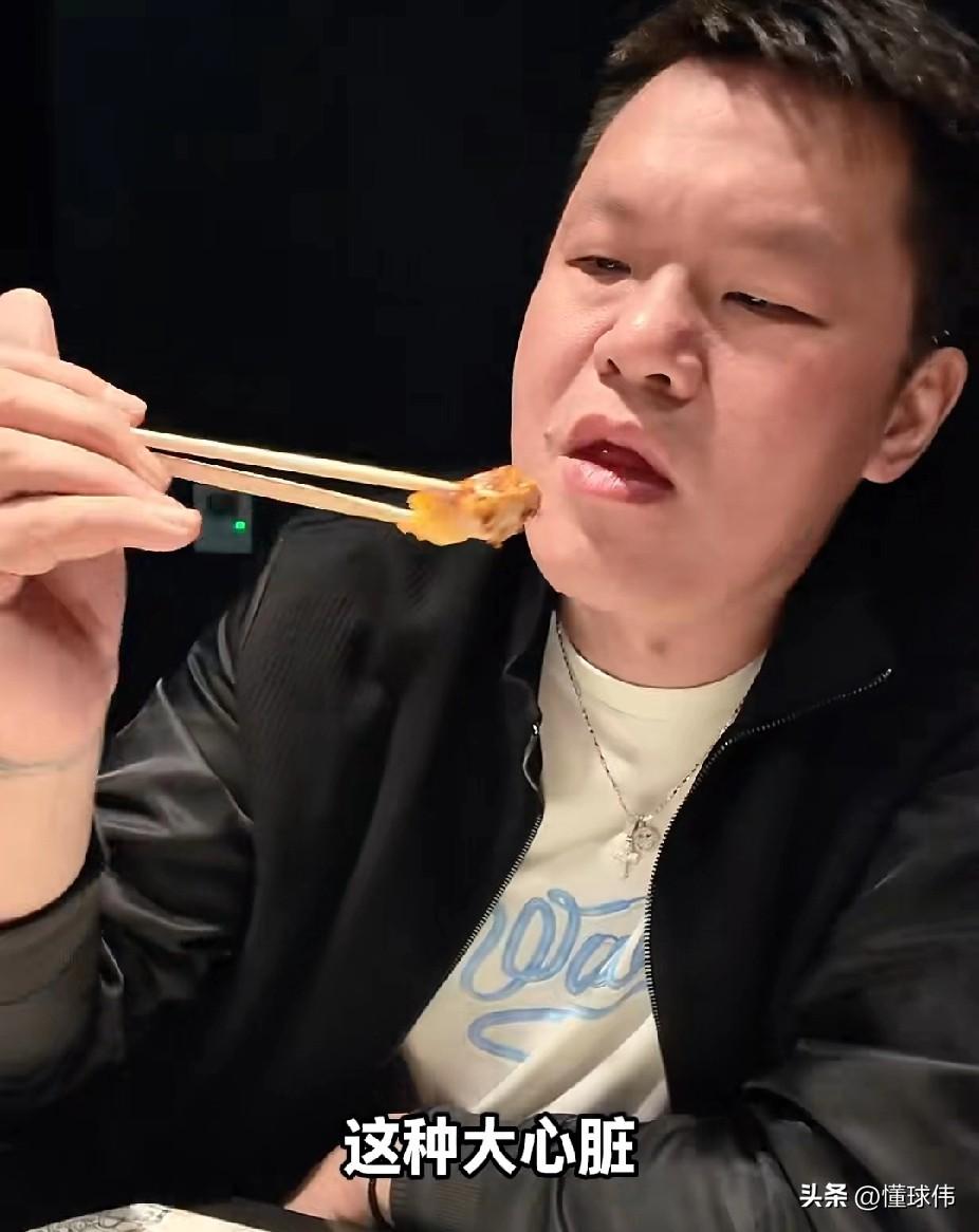 大心脏球员！朱芳雨谈赵继伟：

“赵继伟能够在关键时刻挺身而出。”

“命中关键