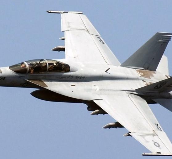 《美国两架军机一小时内在南海相继坠毁》阅读量：16.9万
点赞量：859网页链接