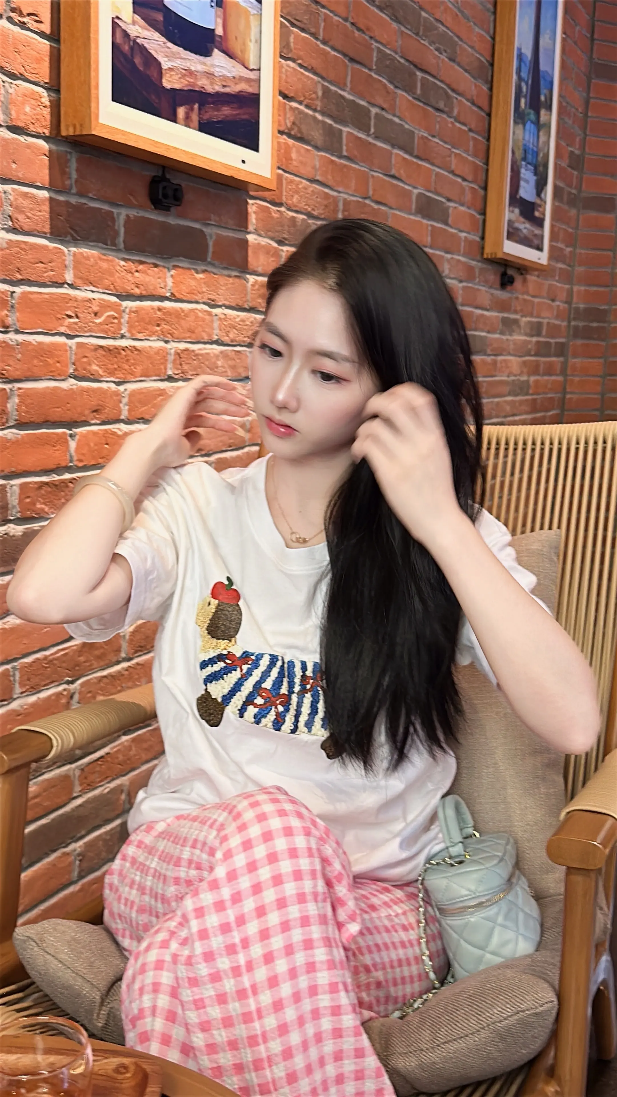 比起别人在我背后说了什么 我更想知道你替我说了什么？