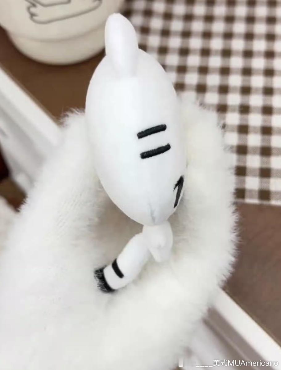 孩子你也被妈妈拿去睡米袋了吗头怎么这么扁 