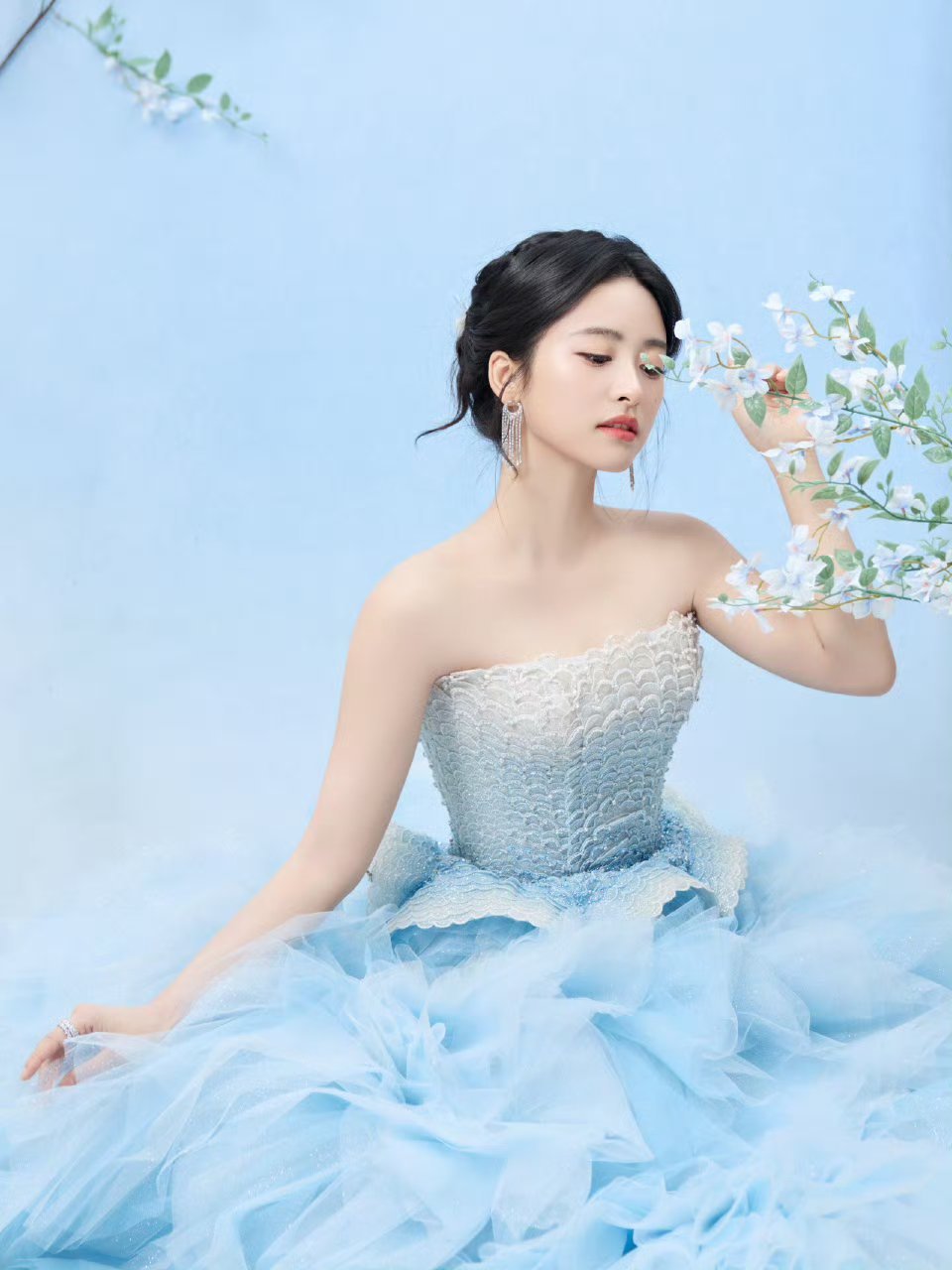 沈月蓝色人鱼裙沈月蓝裙好美！！ 