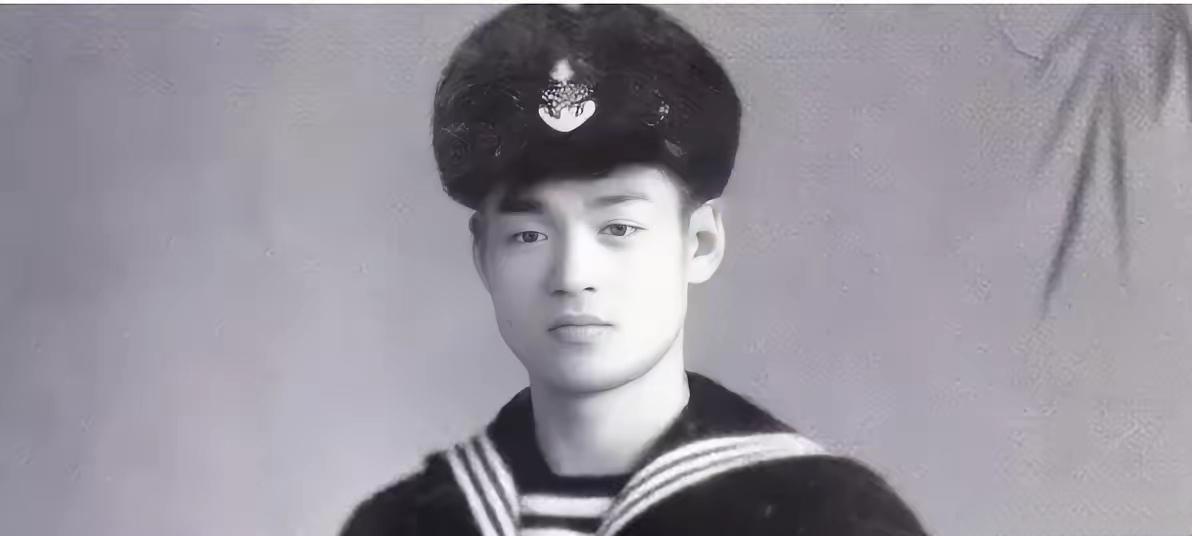 1948年，19岁穷小子闯进华东军区大喊“俺要找爸爸”，许世友冲出来一看，浑身发