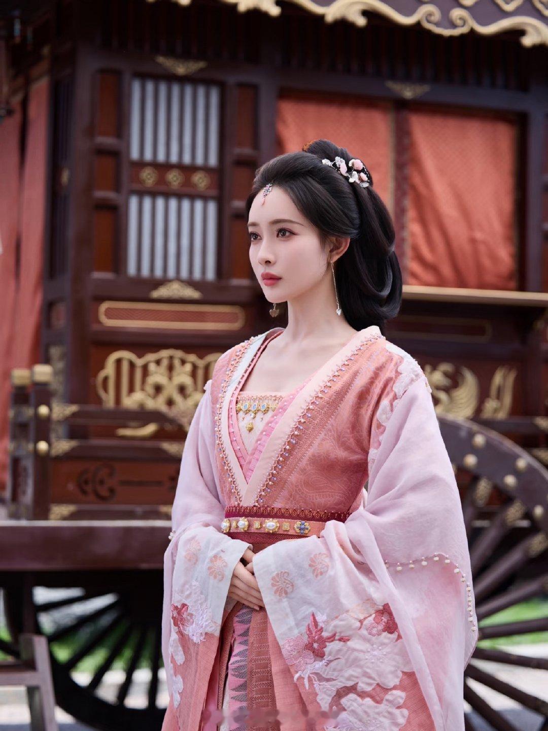 孟子义转发区内娱团建孟子义百花杀开播排面 哈哈哈哈哈就是说孟子义看到这个转发区，