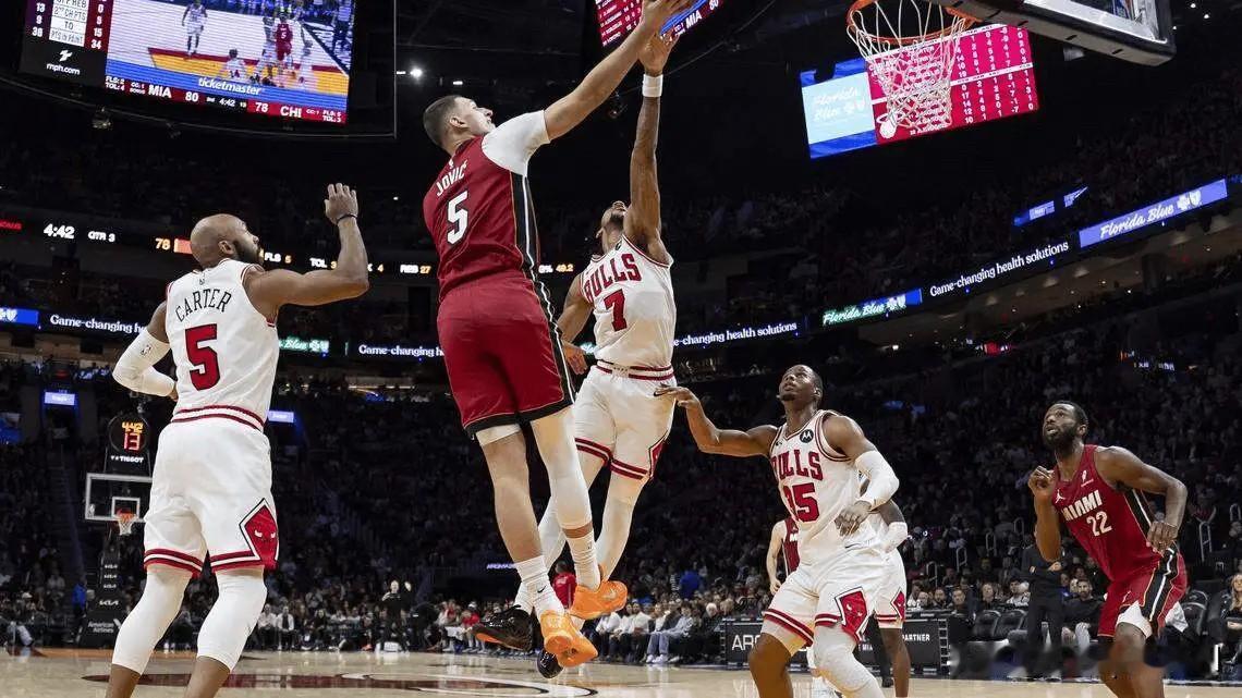 尼古拉-约维奇在接受采访时谈到了自己本赛季的表现以及投篮命中率下滑的问题。

约