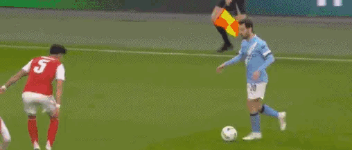 凯帕，人送外号“凯指导”，在这场比赛中，堪称标准的“拦网助攻”大师，还是英联杯决