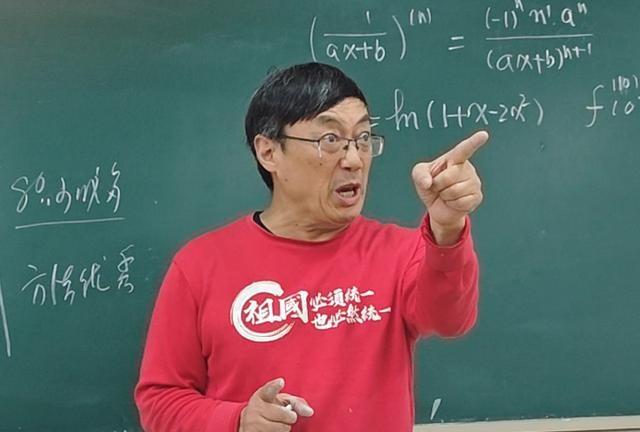 最近考研名师、南京大学汤家凤老师公开硬刚歌手郑智化，引发全网热议，整件事全程属实