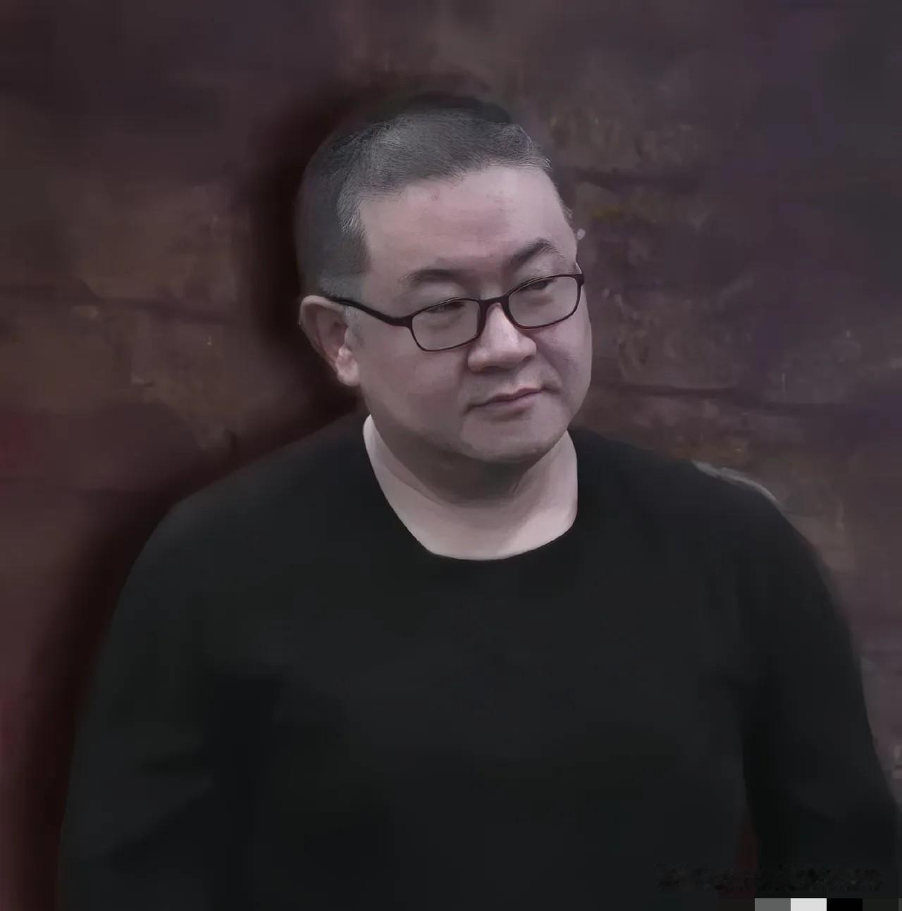 孙小果减刑那会儿，云南第一监狱开会，19个干部都点了头，就何绍平在审批表上写了“