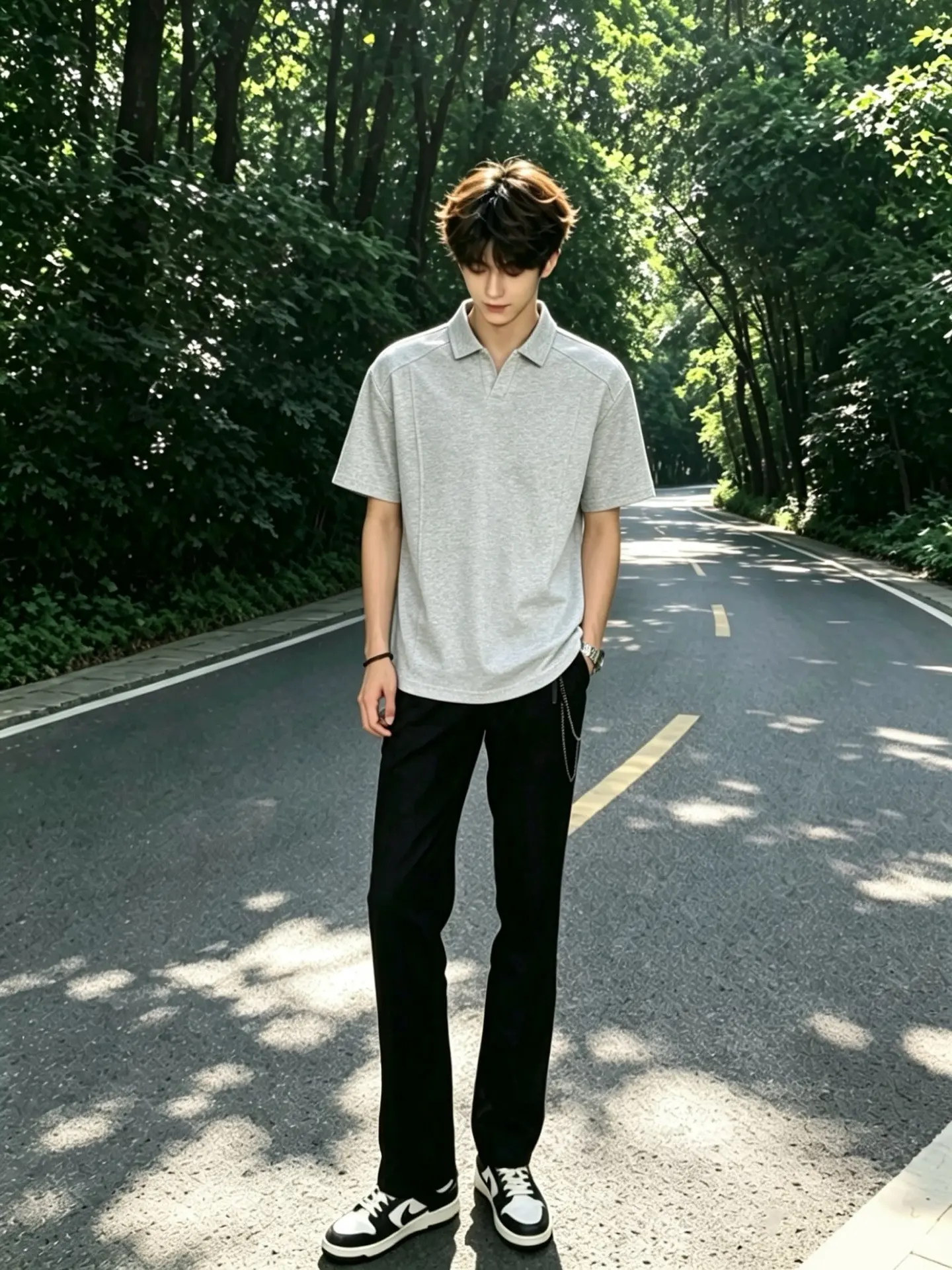 低饱和polo，懒人穿搭不出错。