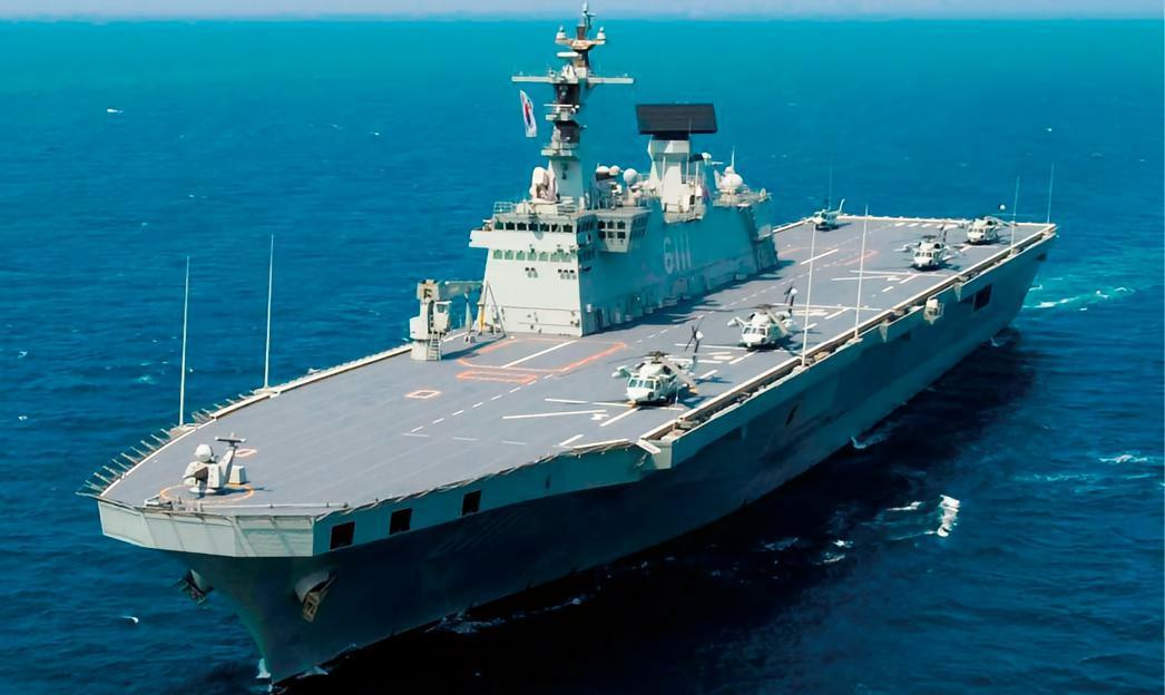 每天认识一件兵器 韩国“独岛”级两栖攻击舰“独岛”（Dokdo）级两栖攻击舰是韩